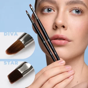 Modèle tenant les pinceaux DIVA et STAR My Lamination, avec gros plans sur leurs embouts